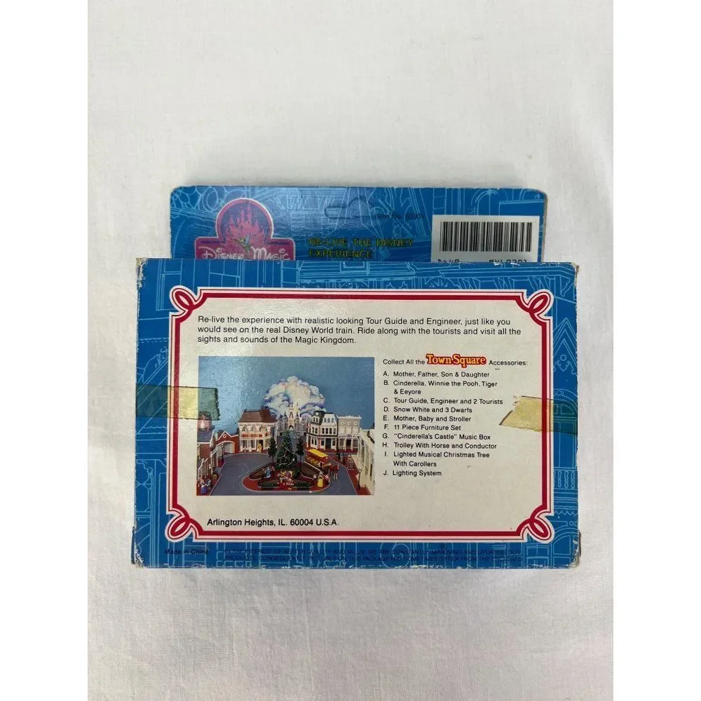Disney Magic Town Square Friends Tour Guide Engineer  2 Tourists VTG Sears - Picture 4 of 5